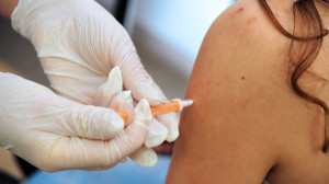 Tre morti sospette, Aifa vieta uso di due lotti di vaccino antinfluenzale