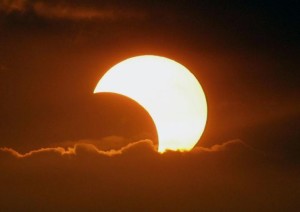 Eclissi del 20 marzo 2015 – A Soverato l’evento inizia alle 09:26, l’oscuramento sarà di circa il 41%