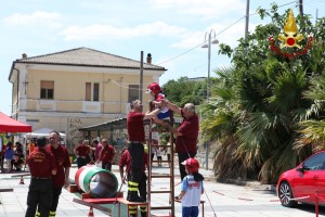 Catanzaro – Nel quartiere Sala la “Seconda Pompieropoli 2015”