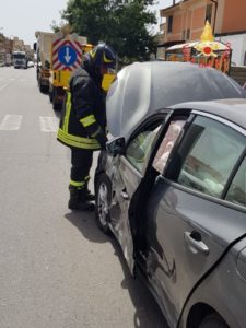 Incidente stradale sulla Statale 106 nel catanzarese, due feriti