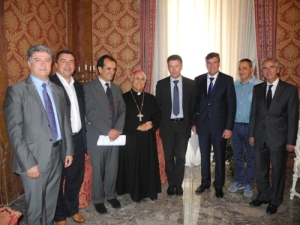 Il presidente della Provincia di Catanzaro, Enzo Bruno, in visita dall’arcivescovo Bertolone